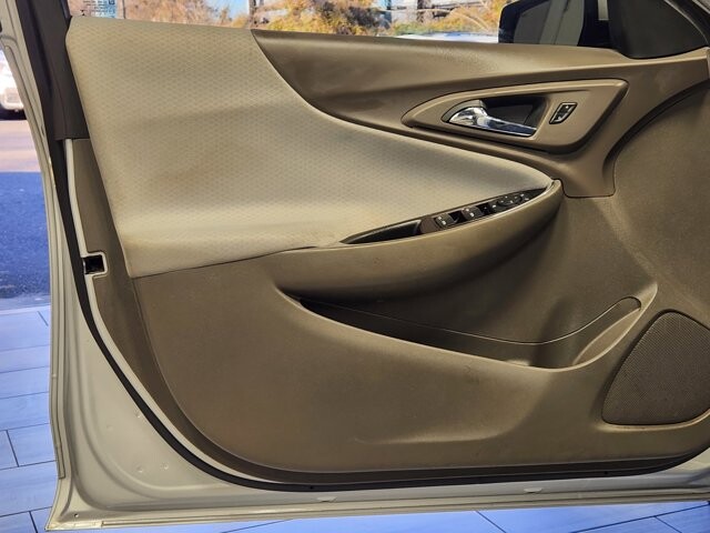 2018 Chevrolet Malibu in Cinnaminson, NJ 08077 - 18083891 10