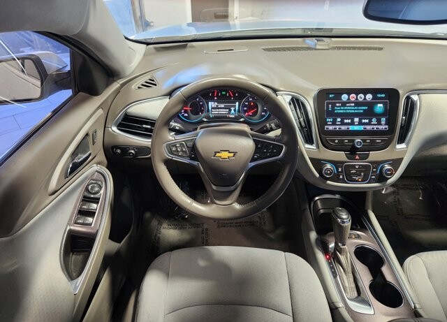 2018 Chevrolet Malibu in Cinnaminson, NJ 08077 - 18083891 16