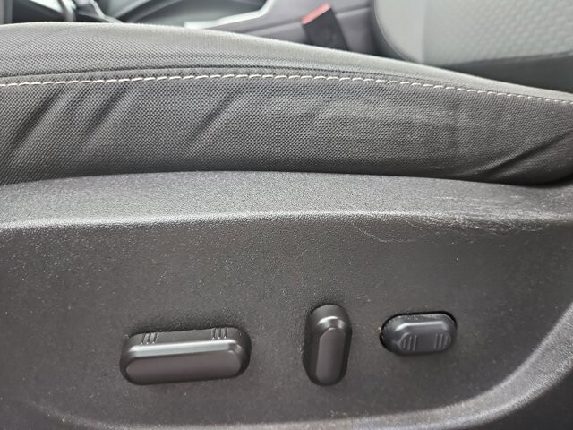 2017 Ford Escape in Virginia Beach, VA 23464 - 18083903 16