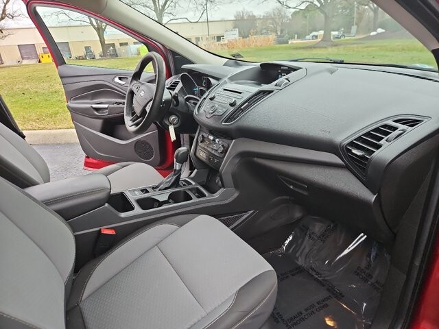 2017 Ford Escape in Virginia Beach, VA 23464 - 18083903 13