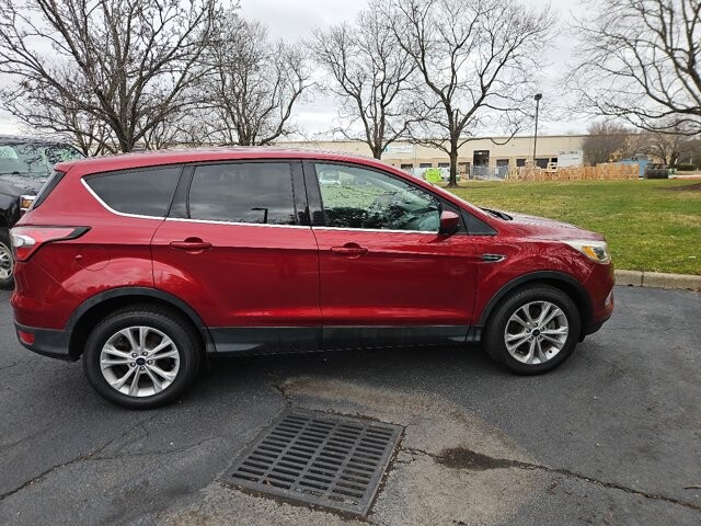 2017 Ford Escape in Virginia Beach, VA 23464 - 18083903 5