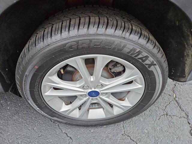 2017 Ford Escape in Virginia Beach, VA 23464 - 18083903 9