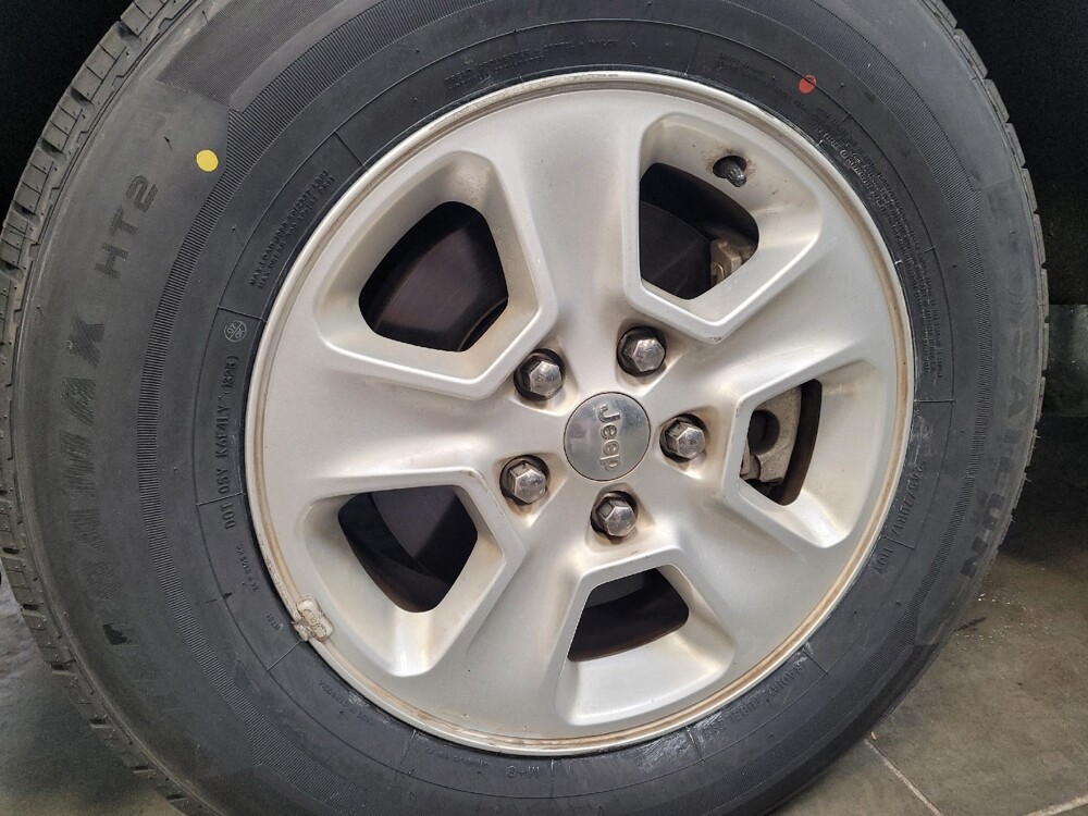 2015 Jeep Grand Cherokee in Riverside, CA 92504 - 18083915 31