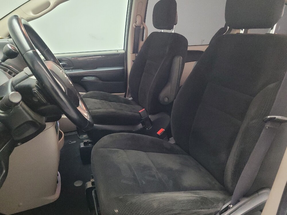 2015 Dodge Grand Caravan in Riverside, CA 92504 - 18083917 17