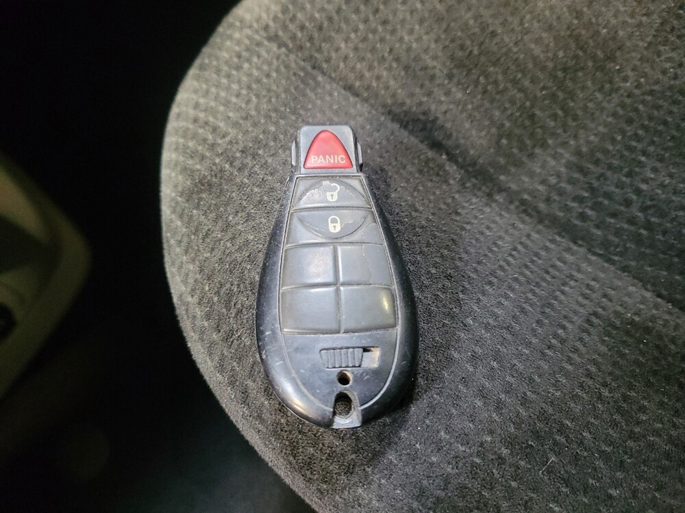 2015 Dodge Grand Caravan in Riverside, CA 92504 - 18083917 32