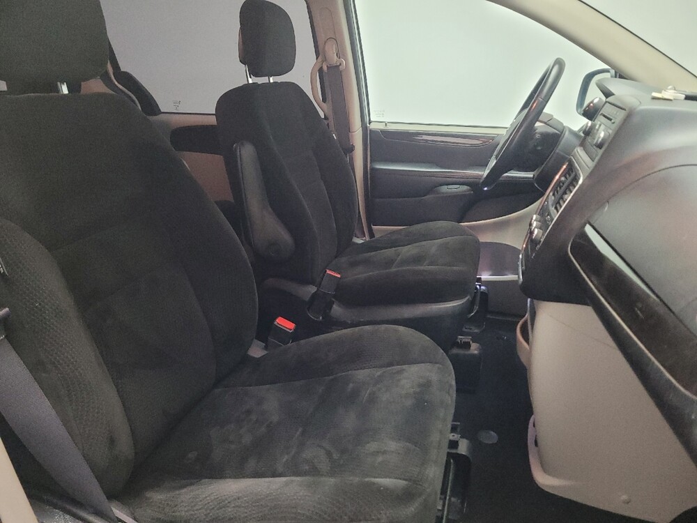 2015 Dodge Grand Caravan in Riverside, CA 92504 - 18083917 21