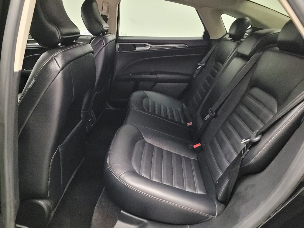 2017 Ford Fusion in Montclair, CA 91763 - 18083921 18