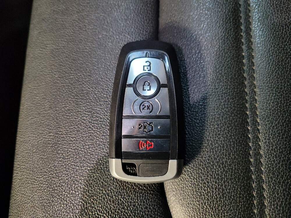 2017 Ford Fusion in Montclair, CA 91763 - 18083921 32