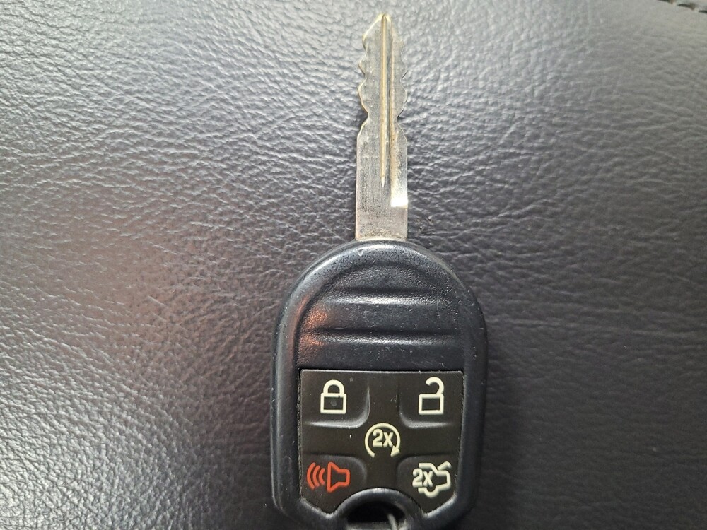 2015 Ford Explorer in Jackson, MS 39211 - 18083929 32