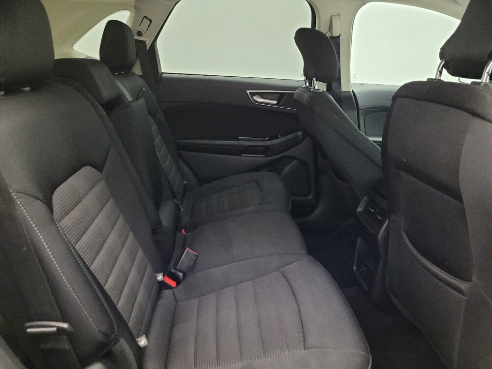 2016 Ford Edge in Glendale, AZ 85301 - 18083962 19