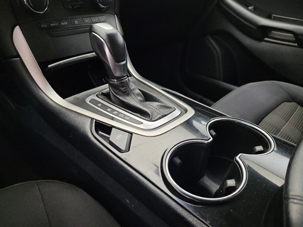 2016 Ford Edge in Glendale, AZ 85301 - 18083962 26