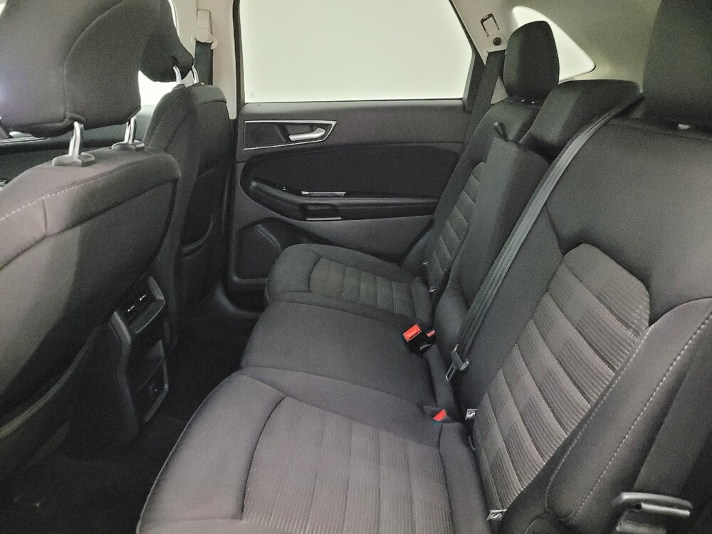 2016 Ford Edge in Glendale, AZ 85301 - 18083962 18