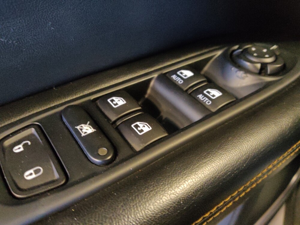 2021 Jeep Compass in Glendale, AZ 85301 - 18083970 27