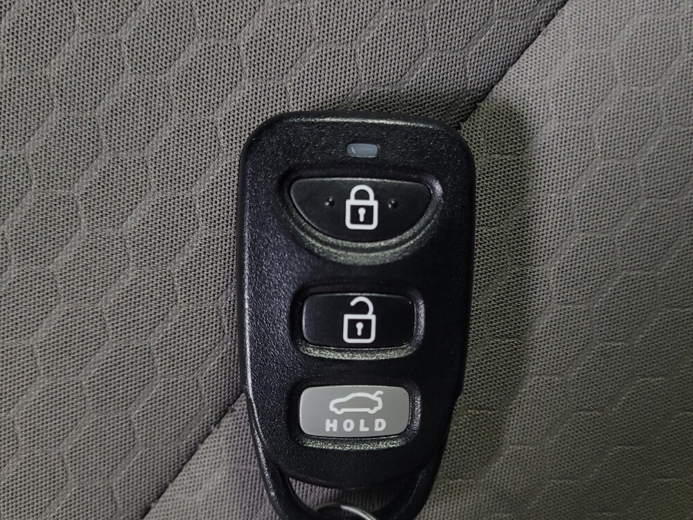 2020 Hyundai Elantra in Morrow, GA 30260 - 18083975 32