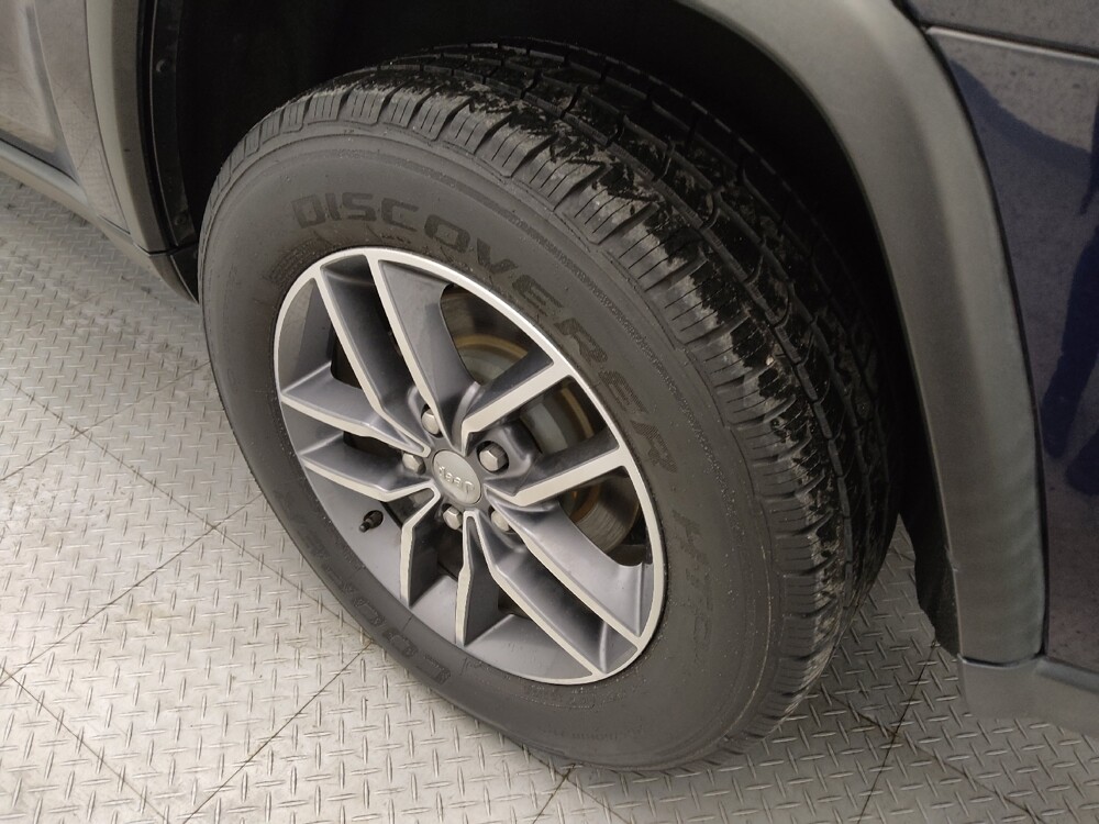 2017 Jeep Grand Cherokee in Houston, TX 77074 - 18083982 31