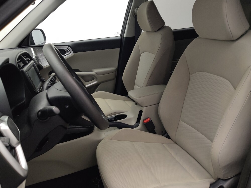 2021 Kia Soul in Savannah, GA 31419 - 18084010 17