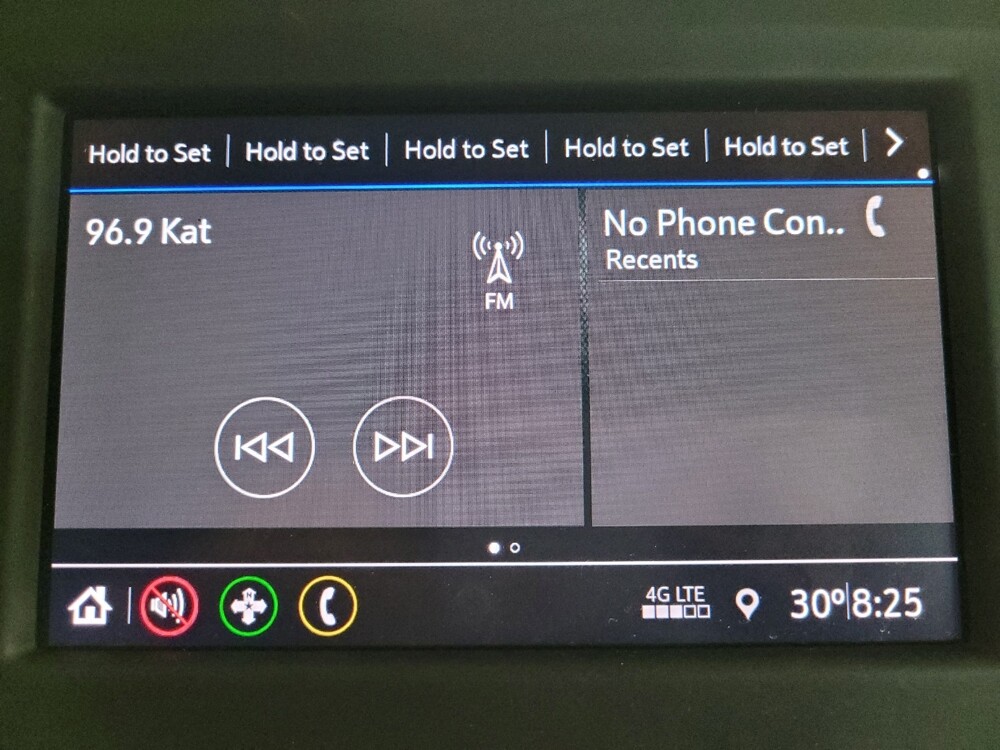 2020 Chevrolet Equinox in Greenville, SC 29607 - 18084014 25