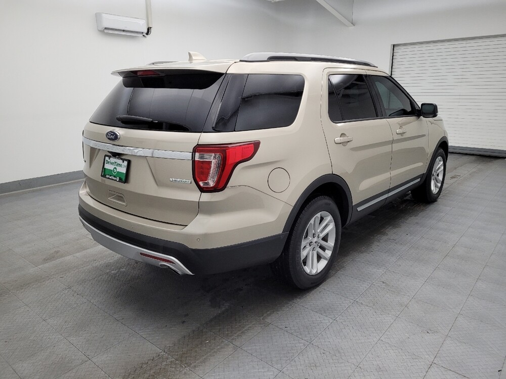 2017 Ford Explorer in Maple Heights, OH 44137 - 18084036 9