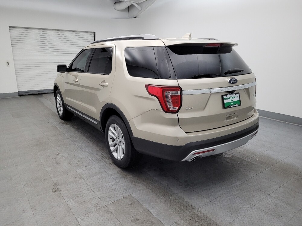 2017 Ford Explorer in Maple Heights, OH 44137 - 18084036 5