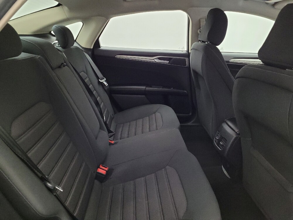 2020 Ford Fusion in Lexington, KY 40509 - 18084038 19