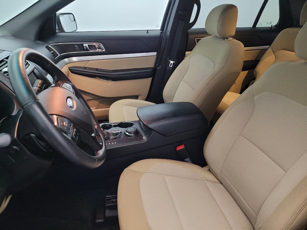 2016 Ford Explorer in Pittsburgh, PA 15237 - 18084064 17