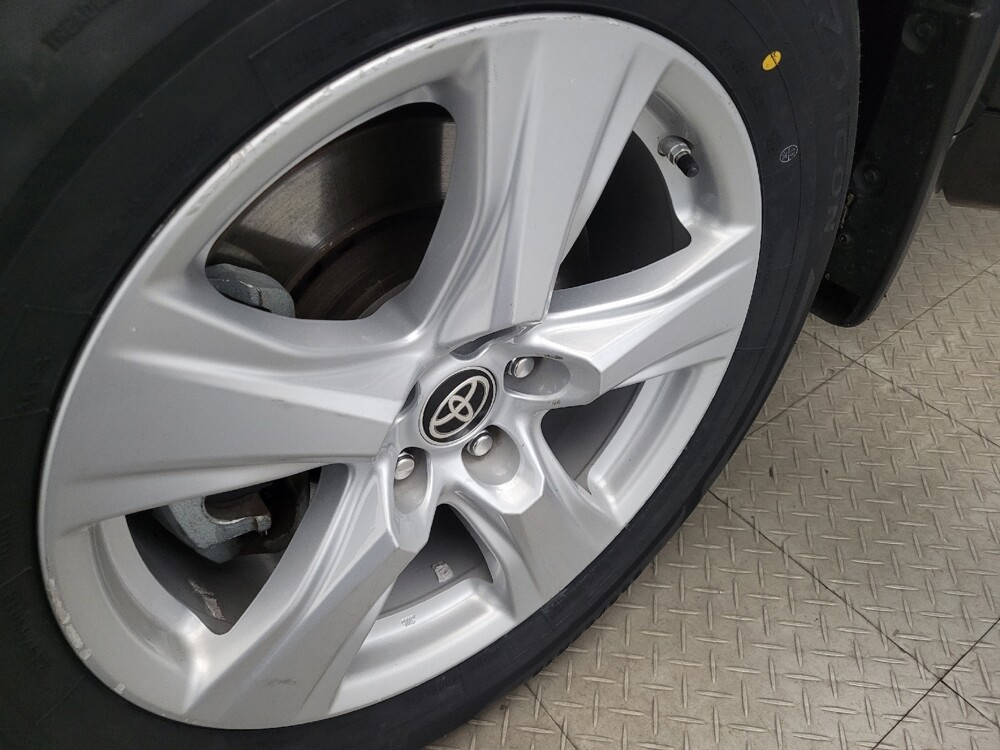 2020 Toyota Highlander in New Castle, DE 19720 - 18084065 31