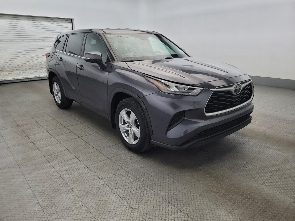 2020 Toyota Highlander in New Castle, DE 19720 - 18084065 13