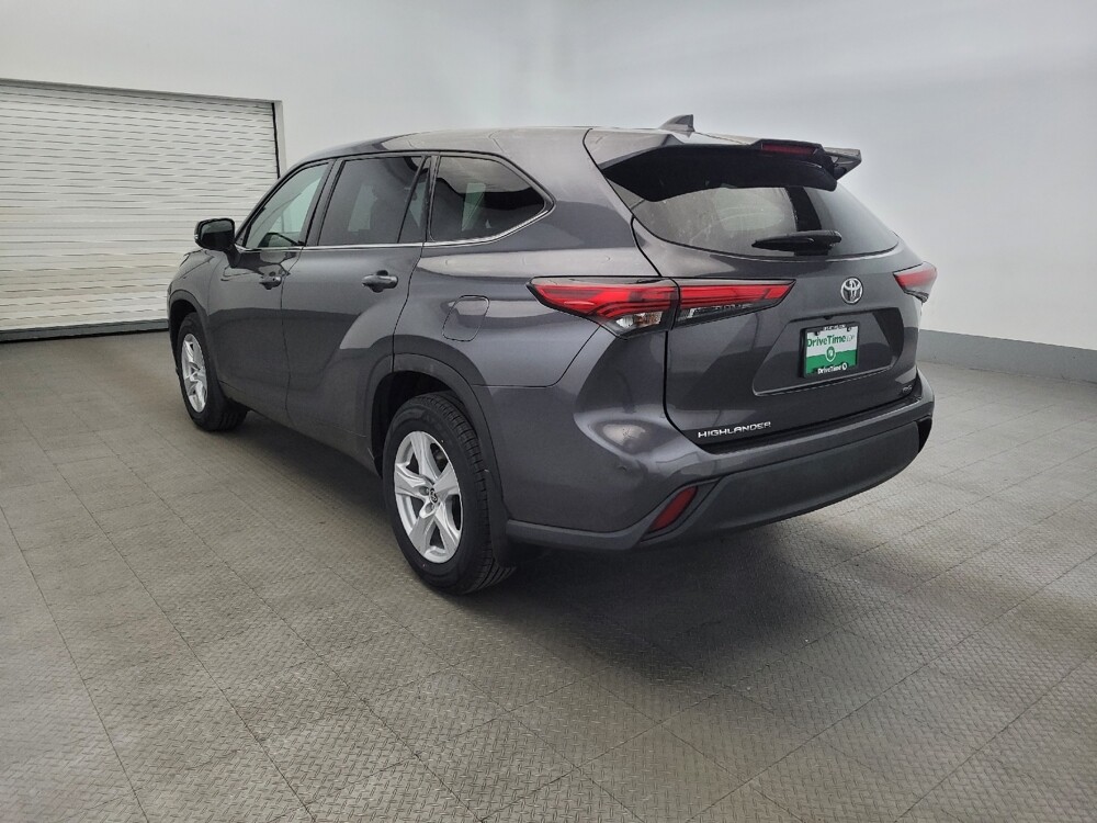 2020 Toyota Highlander in New Castle, DE 19720 - 18084065 5