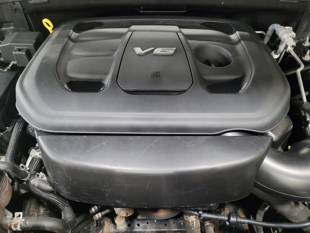 2017 Jeep Grand Cherokee in Pittsburgh, PA 15237 - 18084067 29