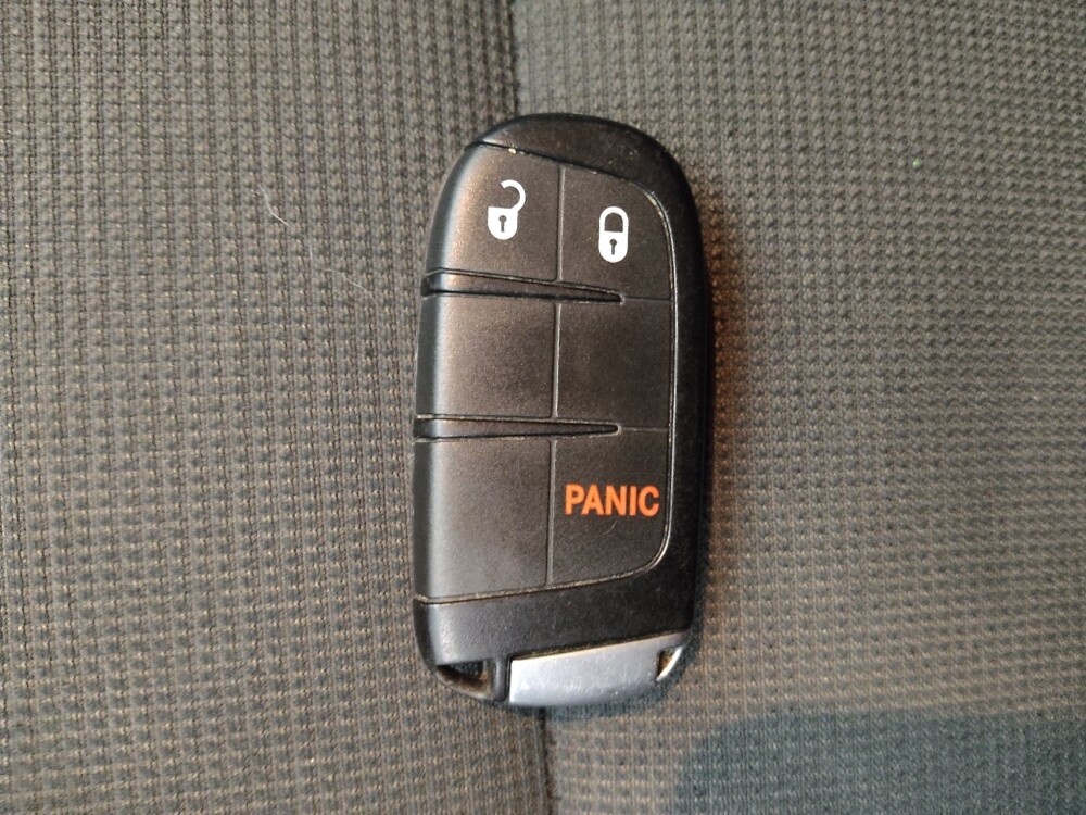 2016 Jeep Grand Cherokee in Madison, TN 37115 - 18084078 32