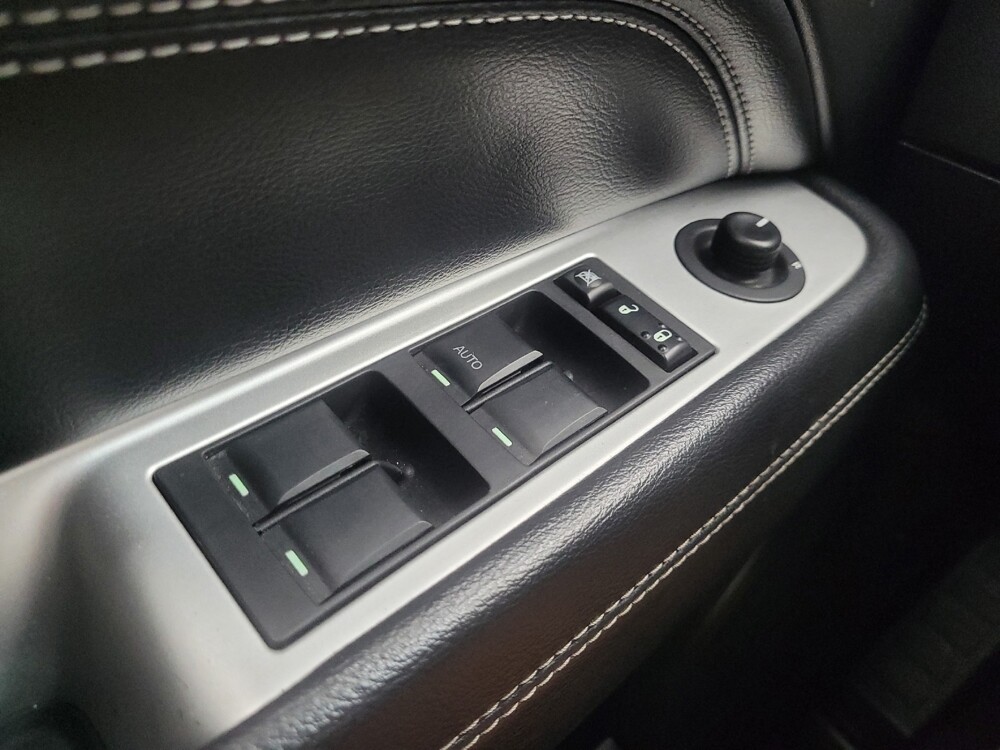 2017 Jeep Compass in Indianapolis, IN 46219 - 18084081 27