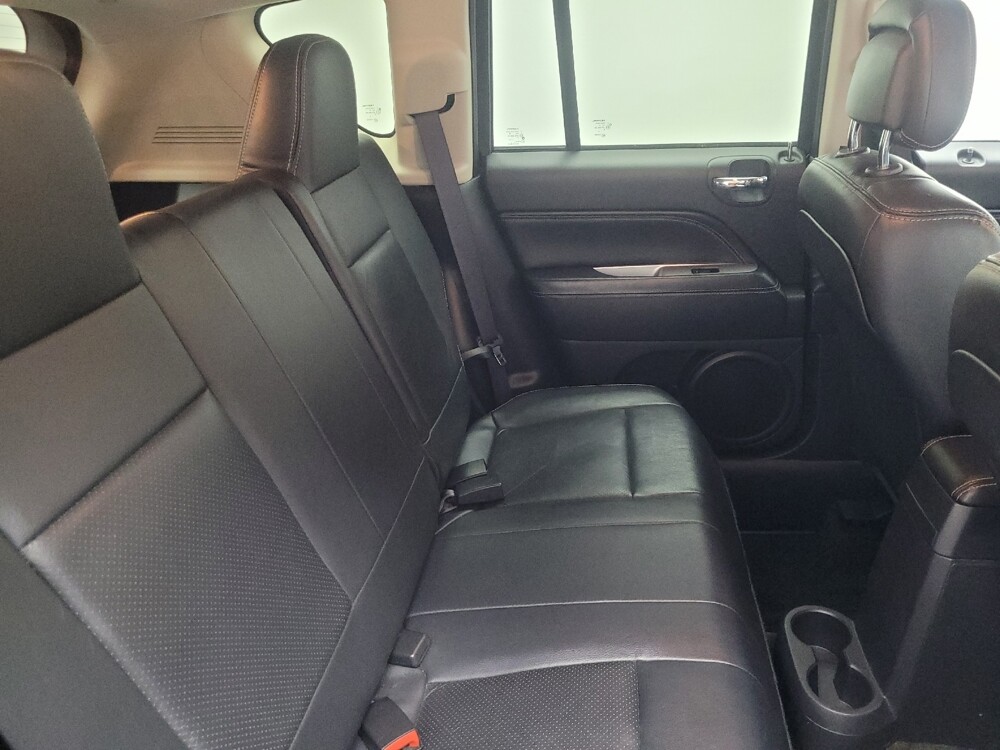 2017 Jeep Compass in Indianapolis, IN 46219 - 18084081 19