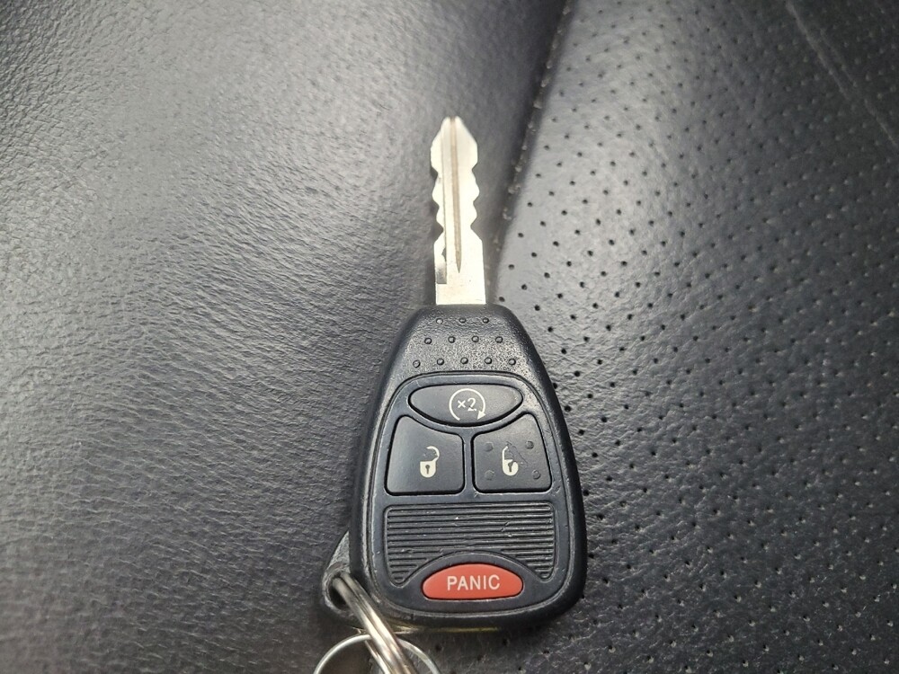 2017 Jeep Compass in Indianapolis, IN 46219 - 18084081 32