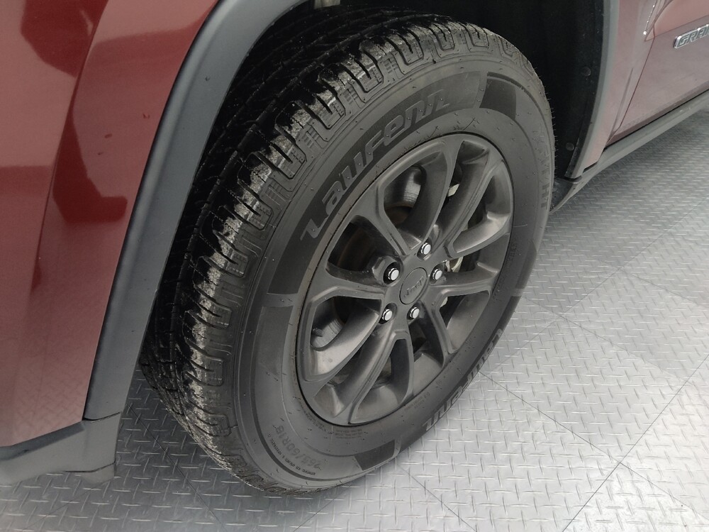 2021 Jeep Grand Cherokee in Wichita, KS 67207 - 18084093 31