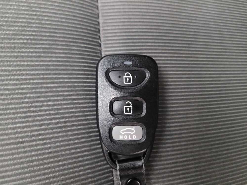 2017 Hyundai Elantra in Montclair, CA 91763 - 18084095 32