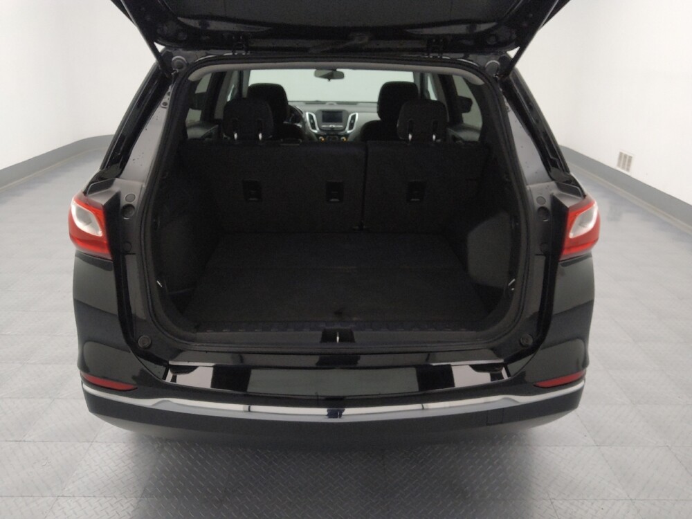 2020 Chevrolet Equinox in Topeka, KS 66611 - 18084098 29