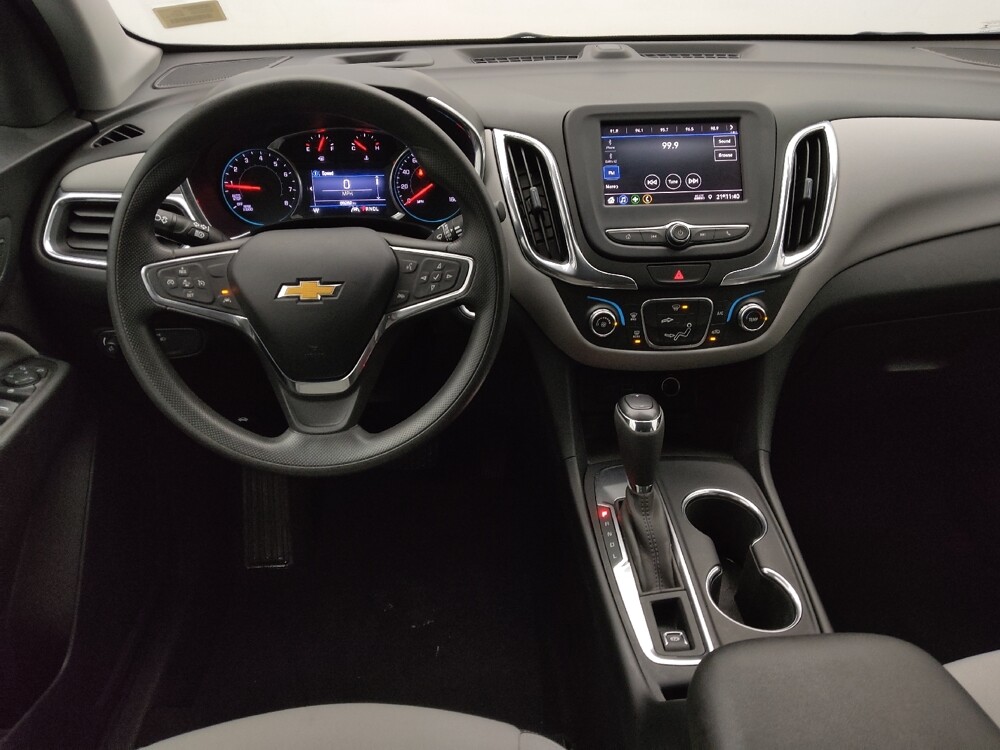 2020 Chevrolet Equinox in Topeka, KS 66611 - 18084098 22
