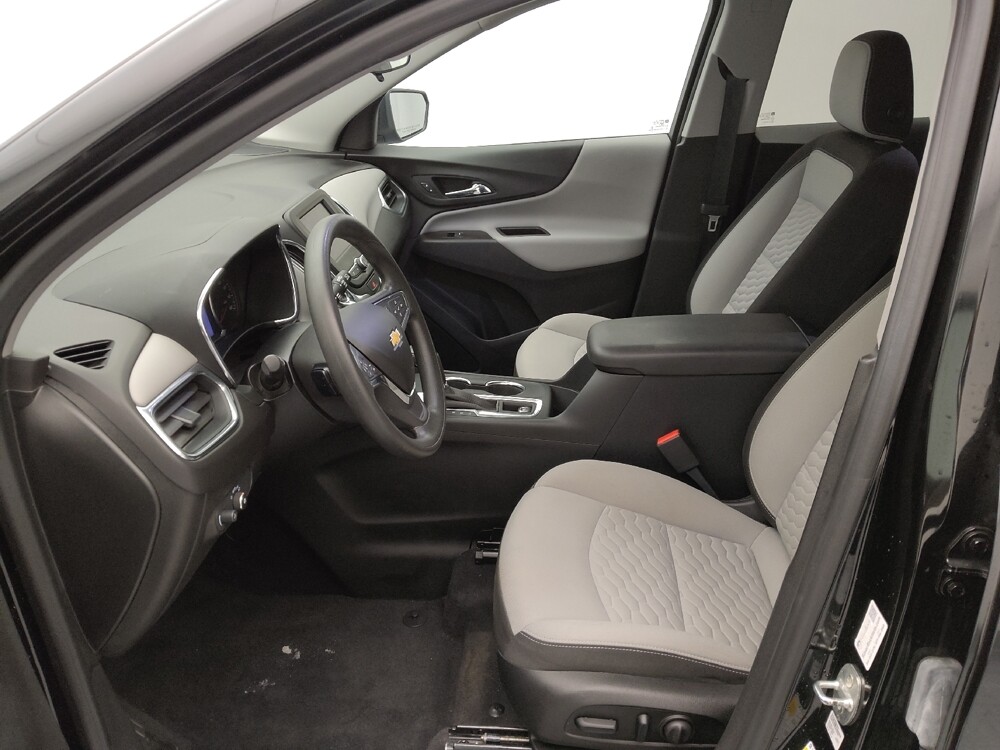 2020 Chevrolet Equinox in Topeka, KS 66611 - 18084098 17