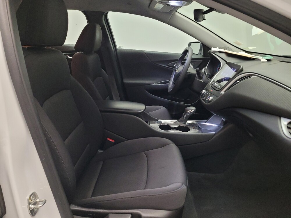 2021 Chevrolet Malibu in Montclair, CA 91763 - 18084107 21