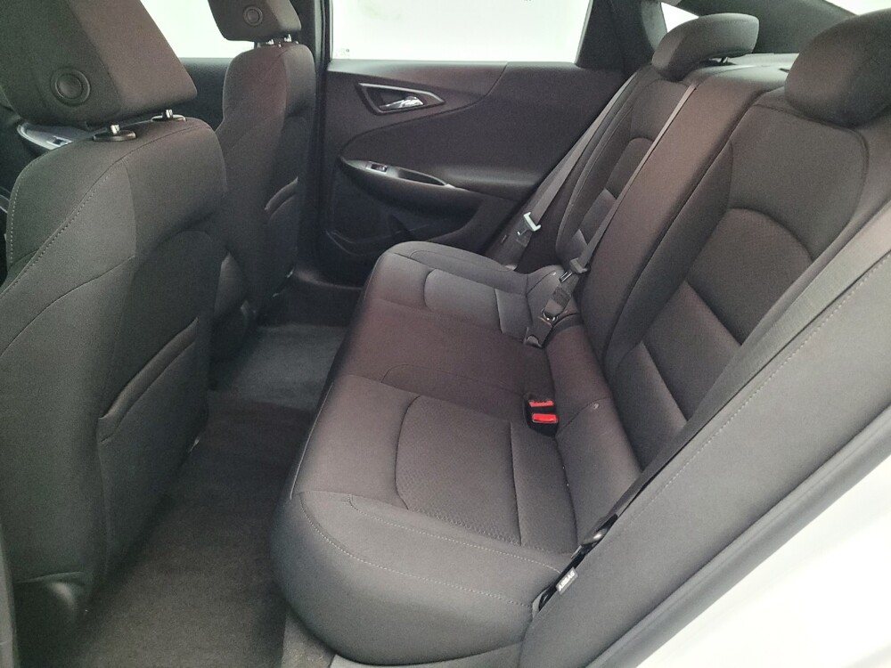 2021 Chevrolet Malibu in Montclair, CA 91763 - 18084107 18