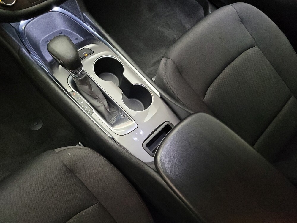 2021 Chevrolet Malibu in Montclair, CA 91763 - 18084107 26