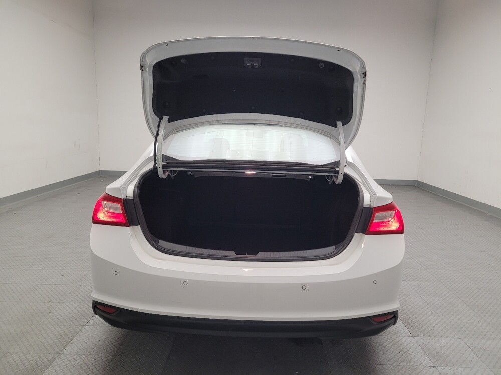 2021 Chevrolet Malibu in Montclair, CA 91763 - 18084107 29