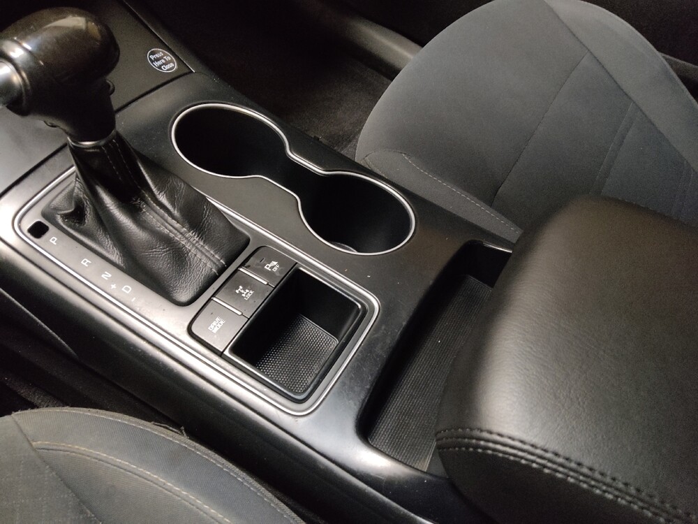 2016 Kia Sorento in Stone Mountain, GA 30083 - 18084112 26