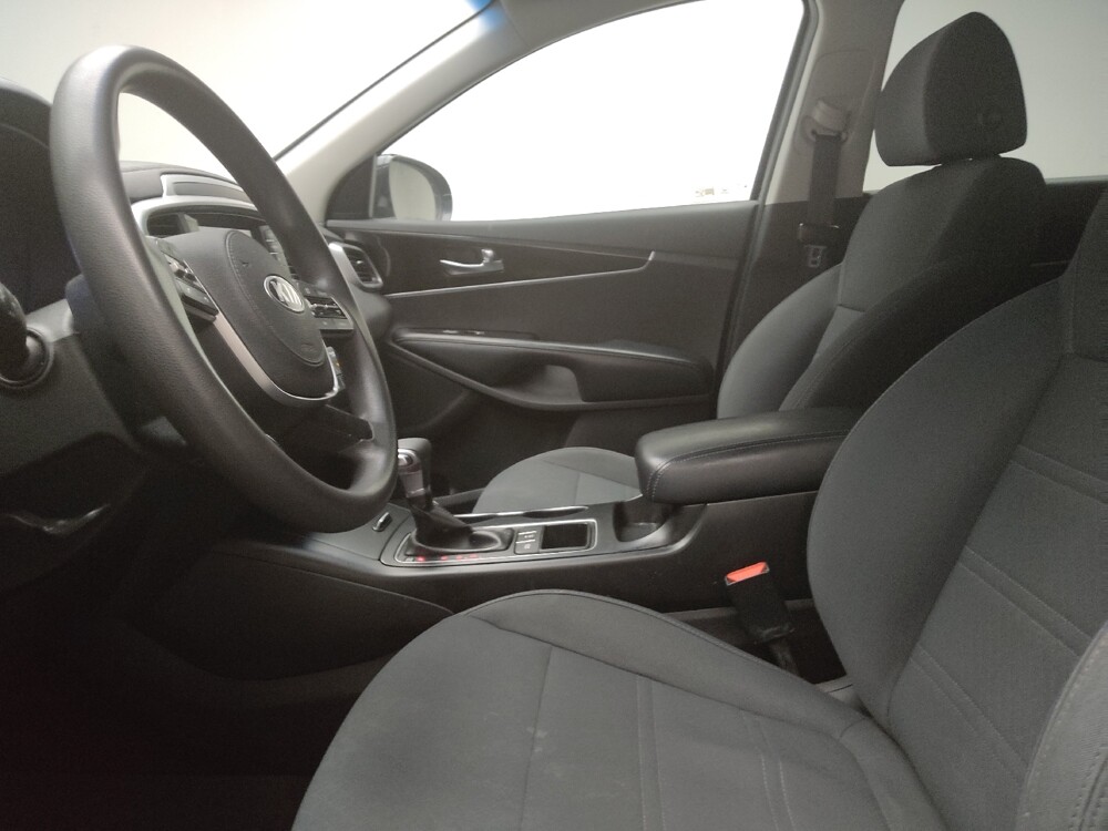 2019 Kia Sorento in Madison, TN 37115 - 18084119 17