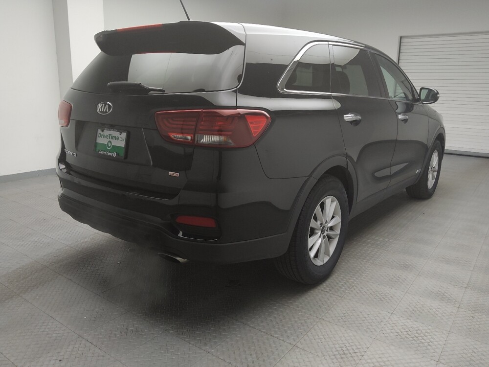 2019 Kia Sorento in Madison, TN 37115 - 18084119 9