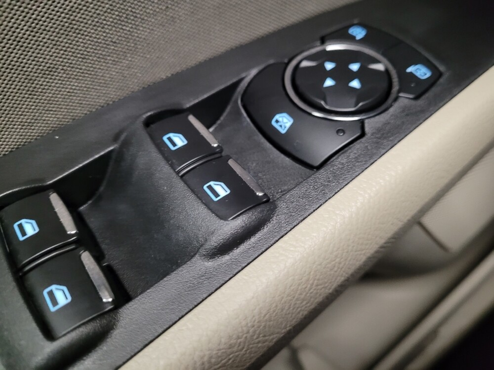 2019 Ford Fusion in Montclair, CA 91763 - 18084122 27