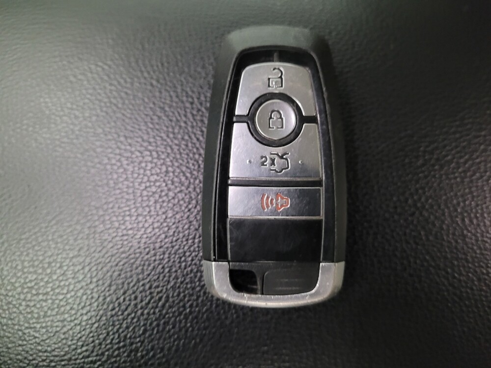 2019 Ford Fusion in Montclair, CA 91763 - 18084122 32