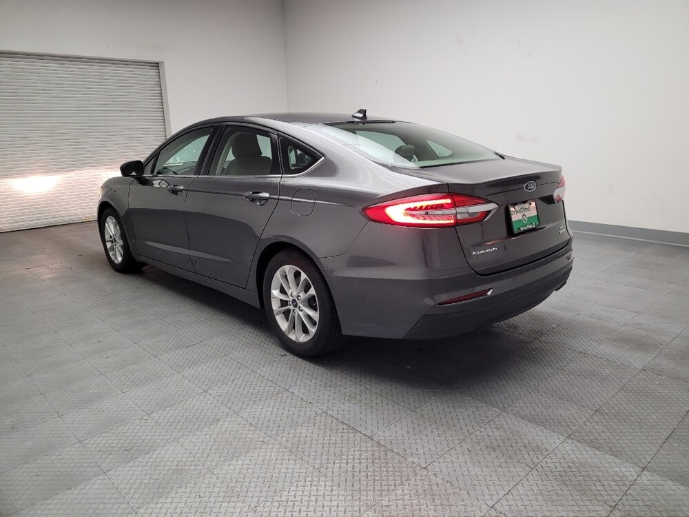 2019 Ford Fusion in Montclair, CA 91763 - 18084122 5
