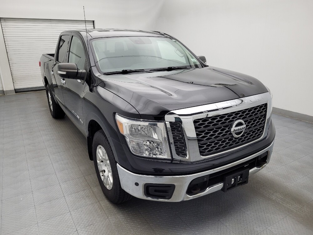 2018 Nissan Titan in Wilmington, NC 28405 - 18084125 13