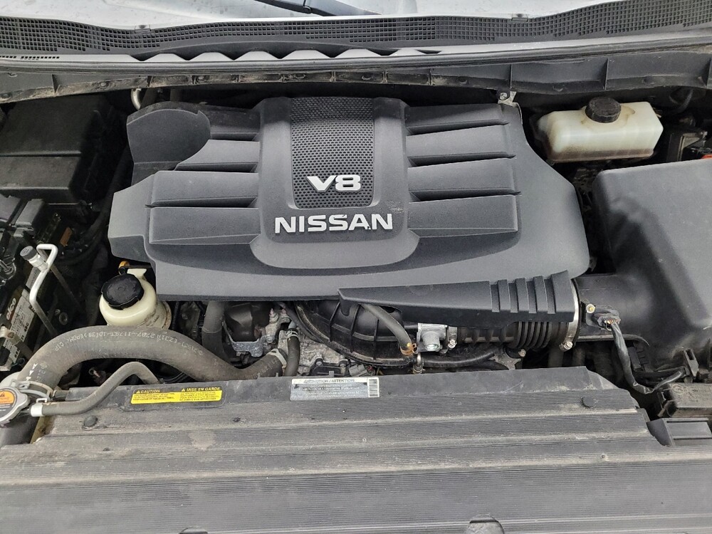 2018 Nissan Titan in Wilmington, NC 28405 - 18084125 30
